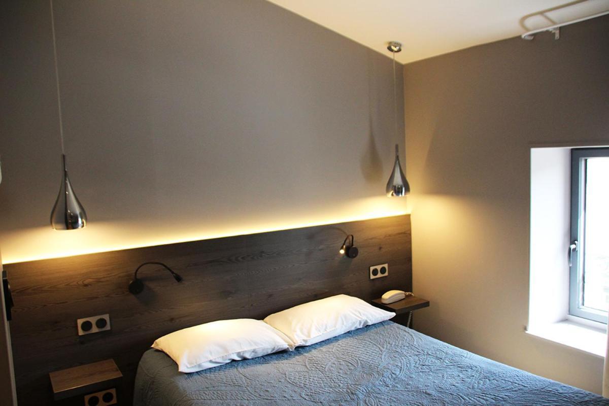 Hotel Le Pont Neuf Saint-Affrique Dış mekan fotoğraf