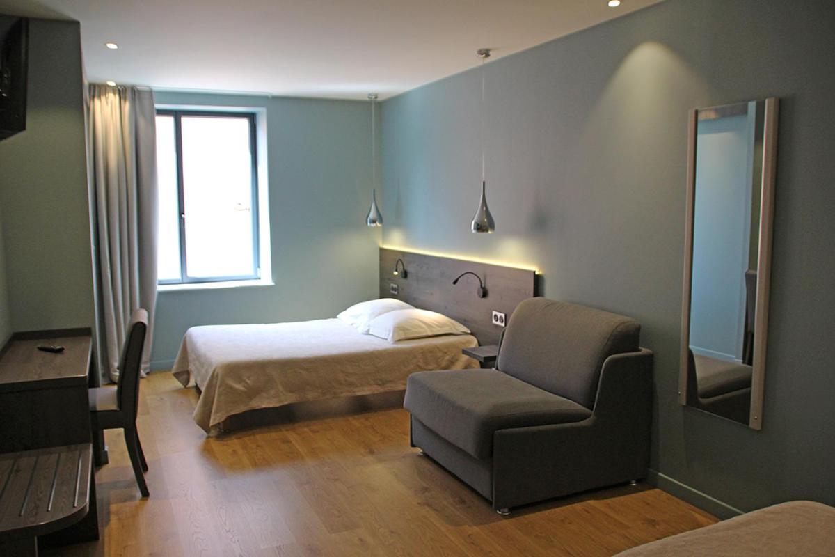 Hotel Le Pont Neuf Saint-Affrique Dış mekan fotoğraf