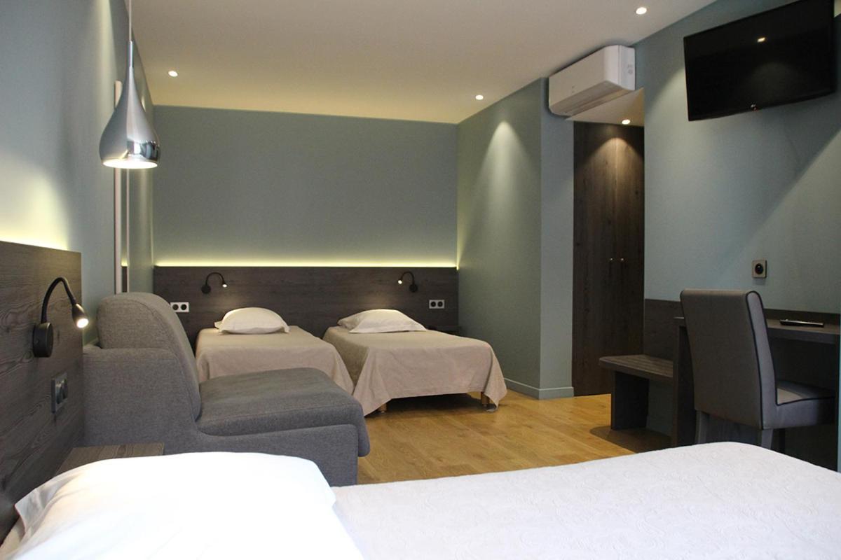Hotel Le Pont Neuf Saint-Affrique Dış mekan fotoğraf
